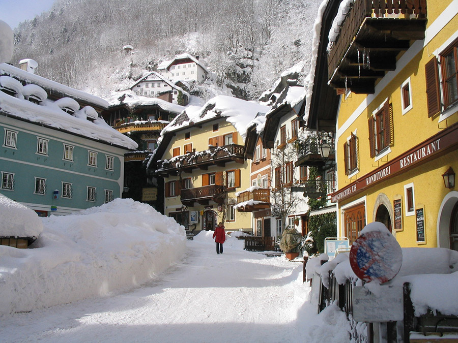 Marketplace of Hallstatt in winter