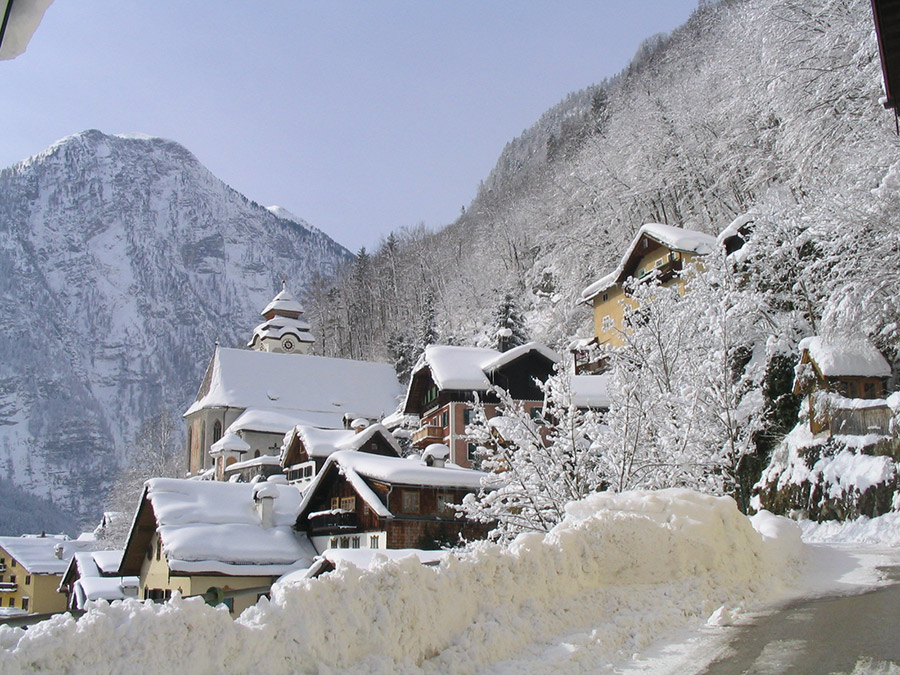 Die Region tiefverschneites Hallstatt, Salzkammergut